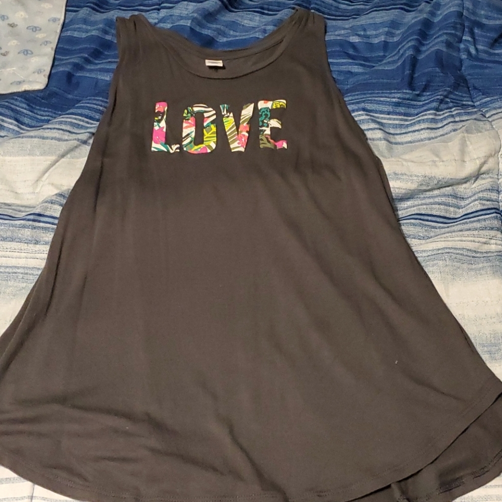 Tank top, size medium